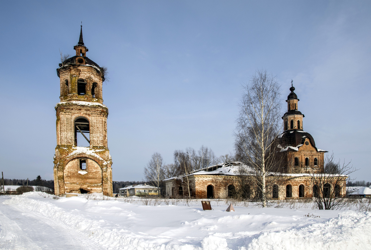Богоявленская церковь в с. Рябиново Куменского района Кировской области.
