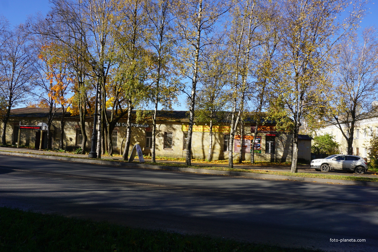 Территория Гатчинского дворца.