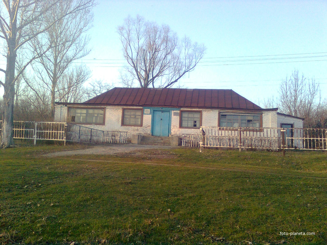 Поселок Бакшеевка, сельский клуб, 2011г.