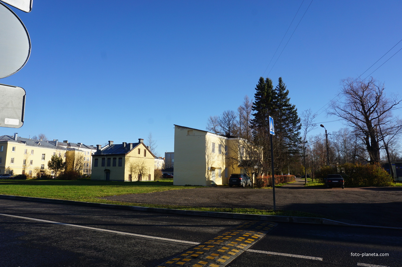 Улица Дегтерёва.