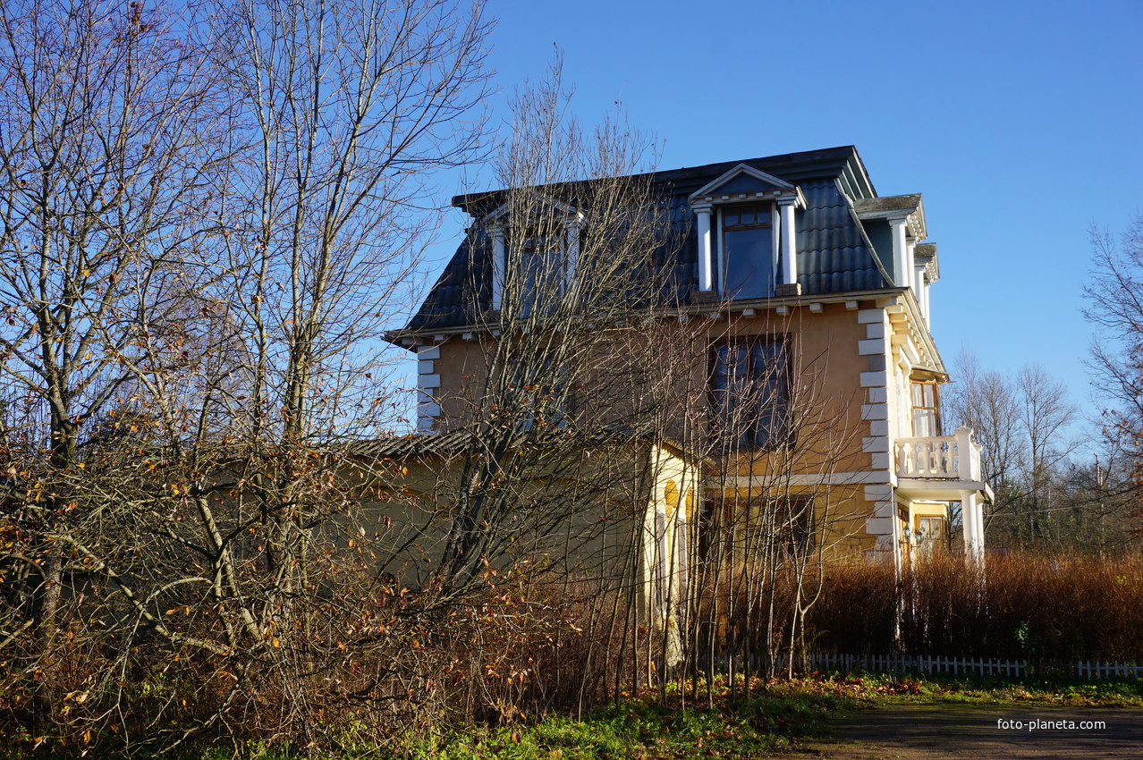 Краснопрудная 2.Место с привидениями.