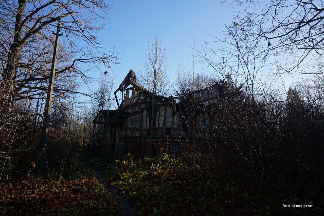 Краснопрудная 2.Развалины.