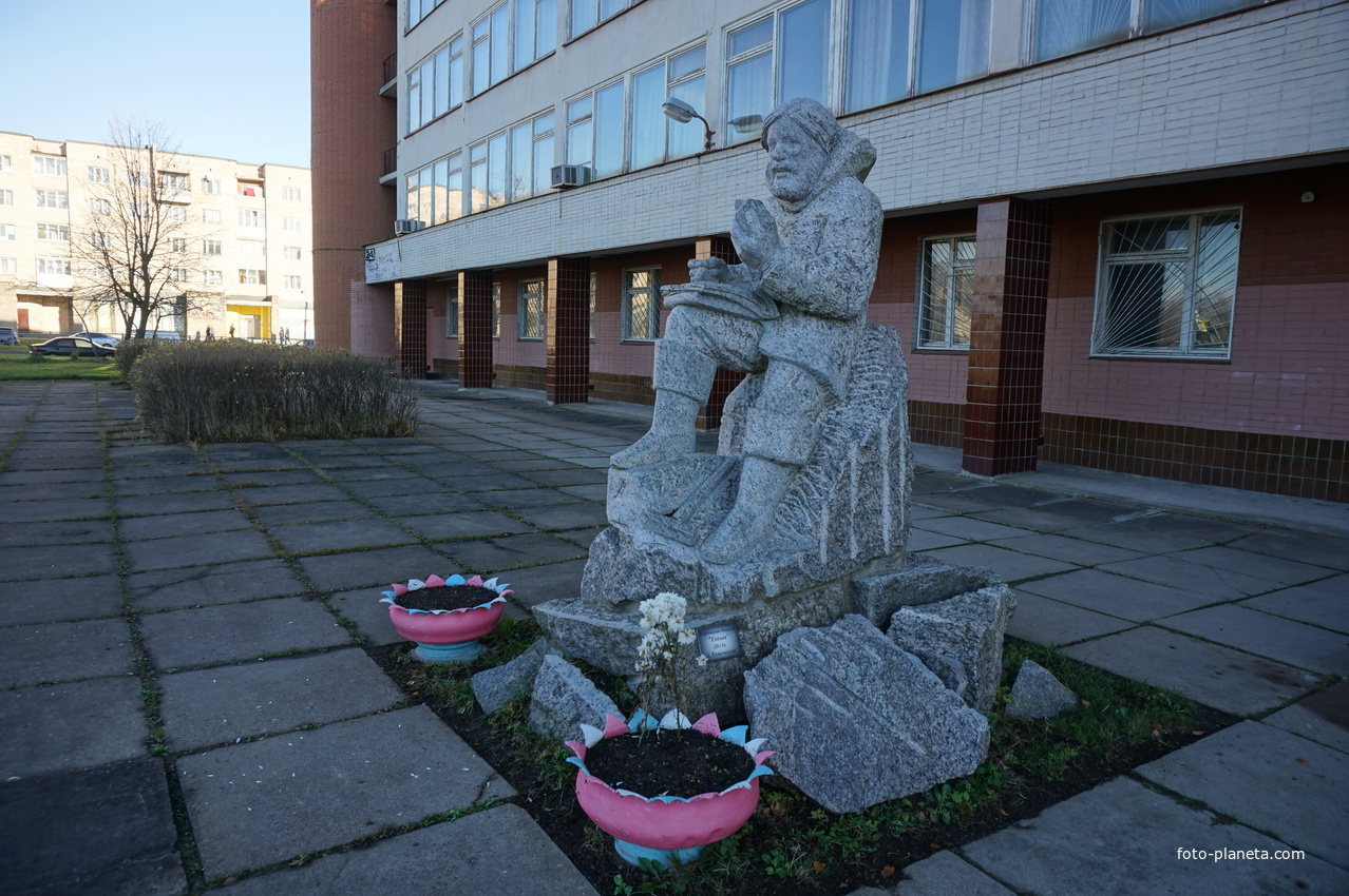 Полярник.Улица Победы.