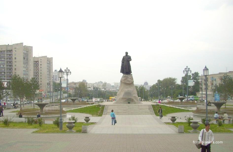 Памятник Ерофею Павловичу Хабарову