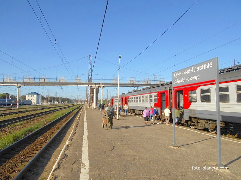 главная платформа. архитектура платформы. ростов великий жд. главная платформа. сухиничи-главные станция жд.