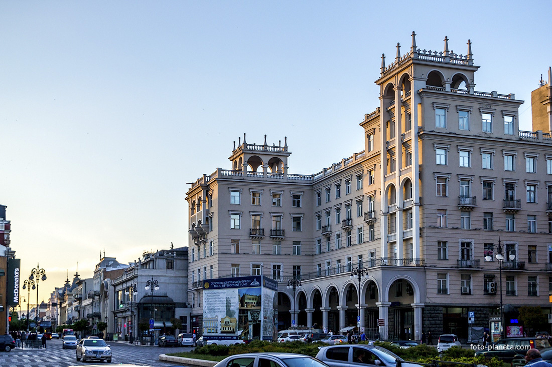 Площадь Константина Марджанишвили