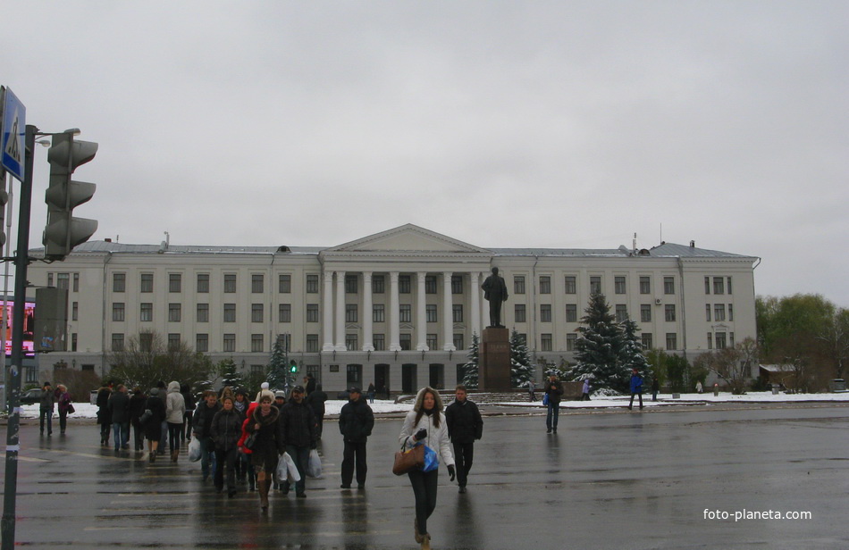 Здание Псковского Университета