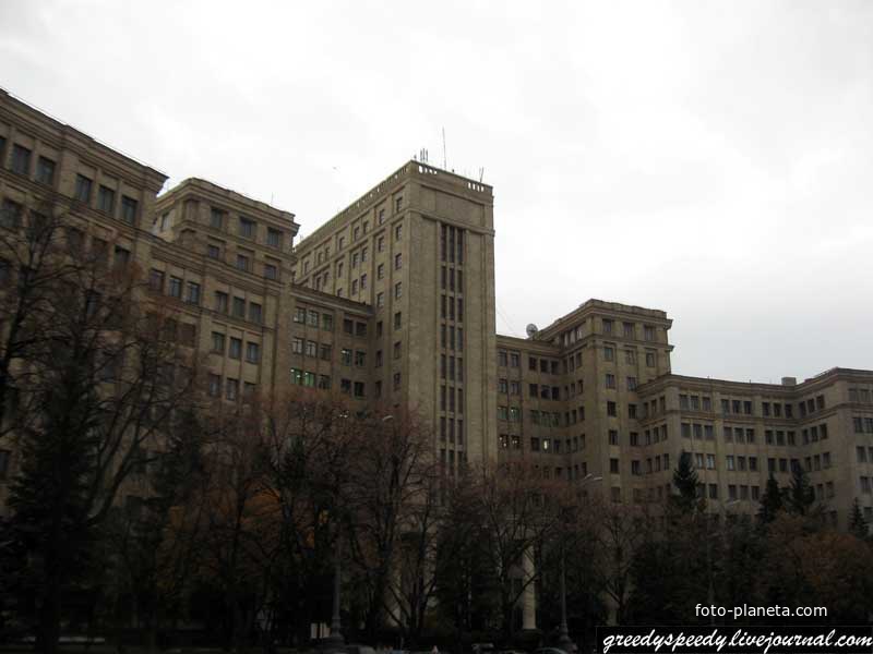 Главное здание Харьковского Национального Университета им. В. Каразина