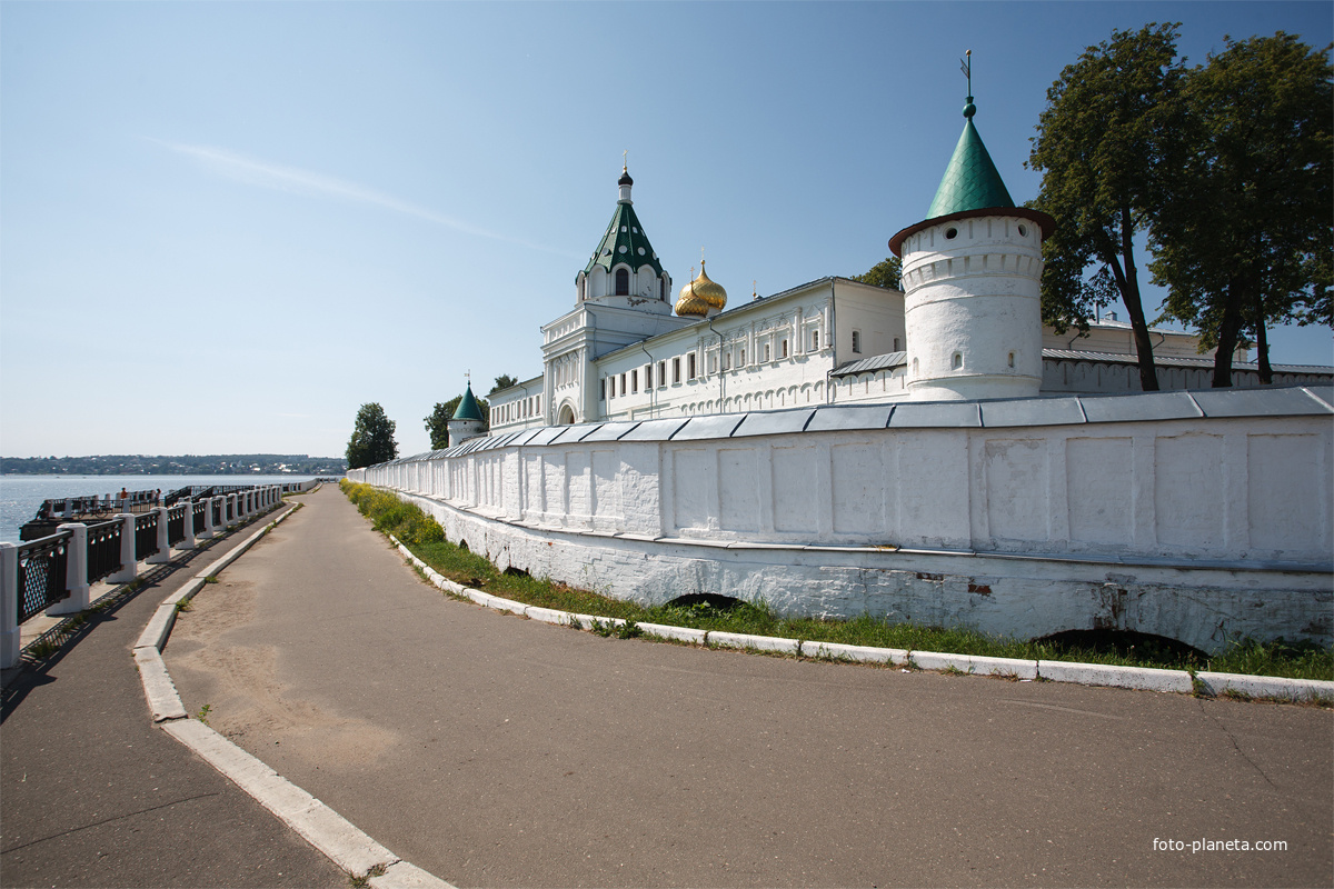 Свято-Троицкий мужской Ипатьевский монастырь