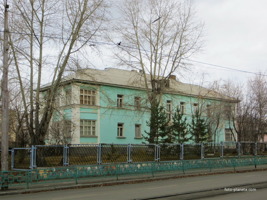 Улица Попова. Детский сад № 13