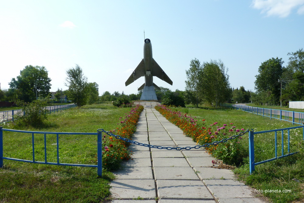Монумент герою Советского Союза И. Н. Степаненко