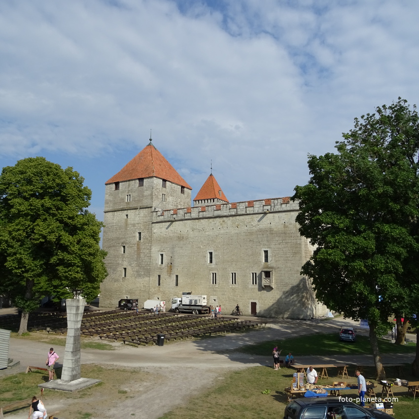 Епископский замок в Курессааре