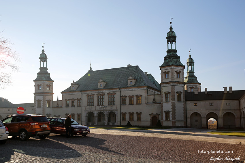 Дворец краковских епископов