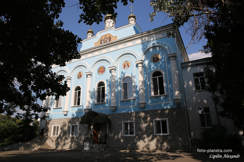 Архангело-Михайловский монастырь