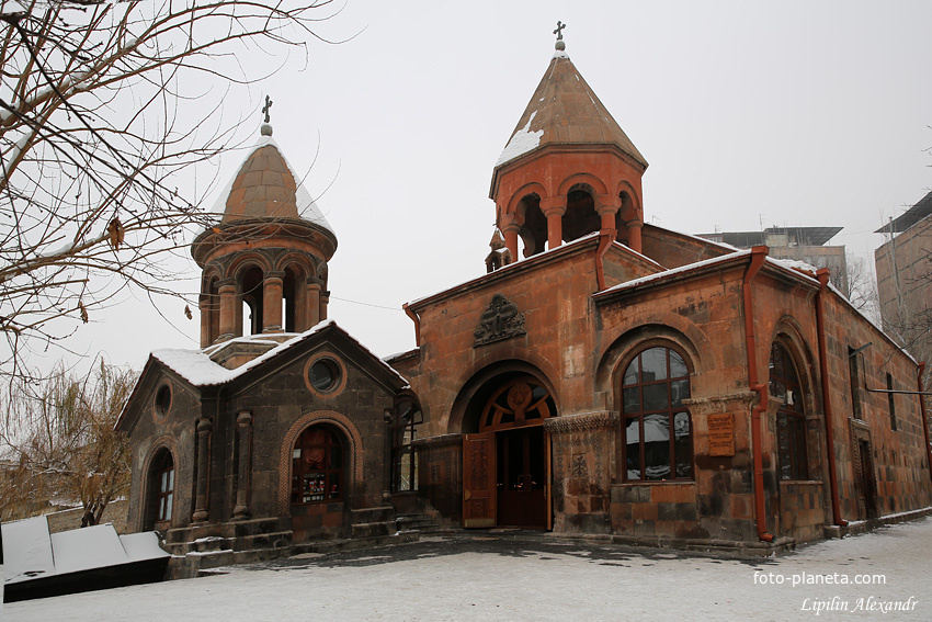 Церковь Св. Богородицы Зоравор