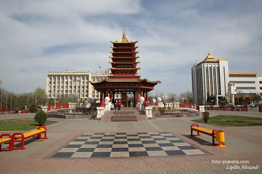 Шахматная поле на площади Ленина