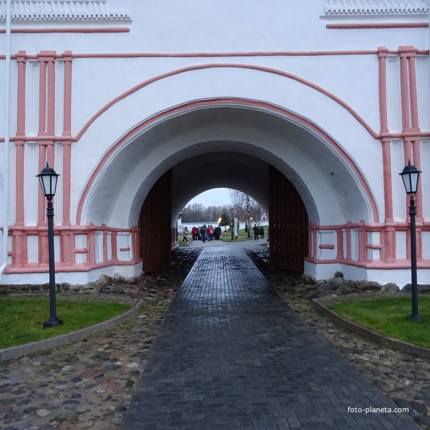 Церковь Михаила Архангела, фрагмент