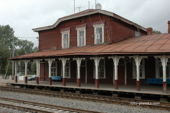 Деревянный вокзал