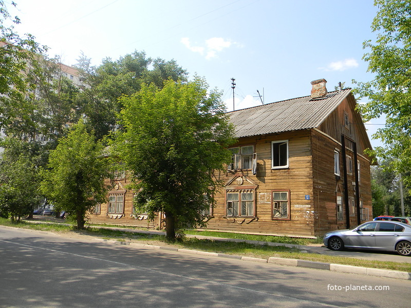 Городская улица