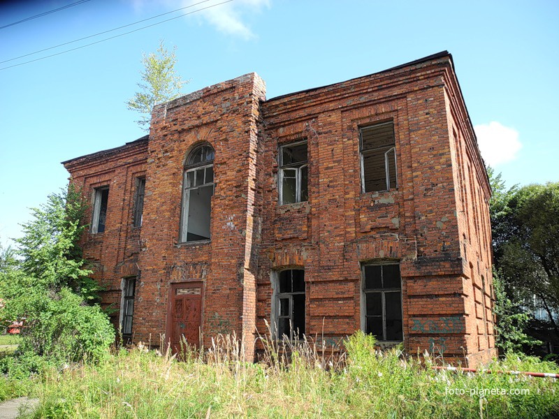 Старое административное здание при Николаевской железной дороге