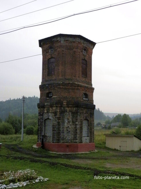 Водонапорная башня на станции Утёс