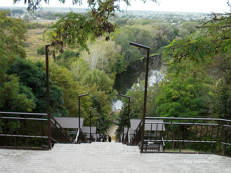 Лестница к реке Северский Донец