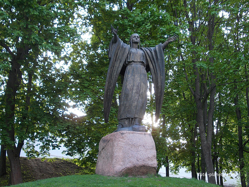 Памятник Ярославне