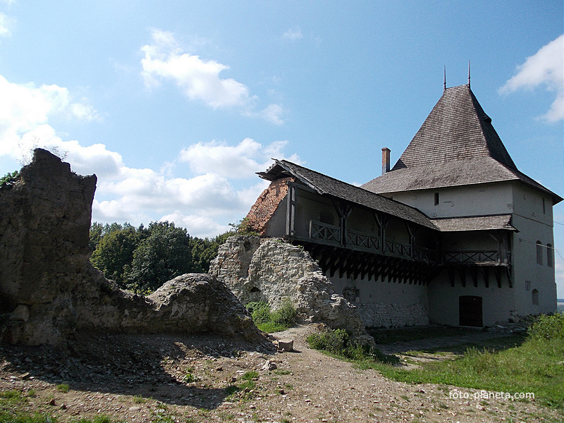 Руины Старостинского замка
