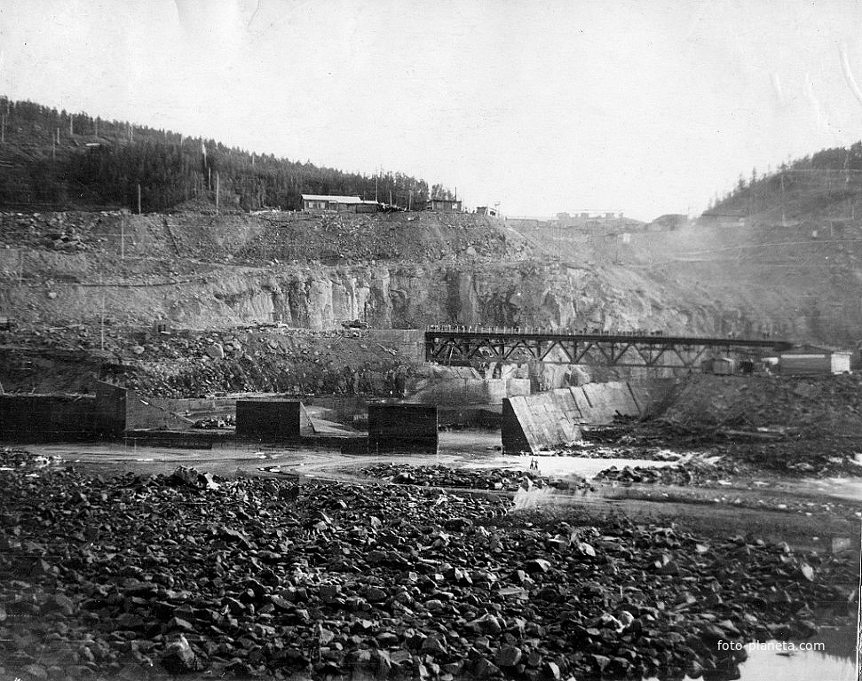 Русло реки Вилюй, ниже Вилюйской ГЭС. Август 1967 год.