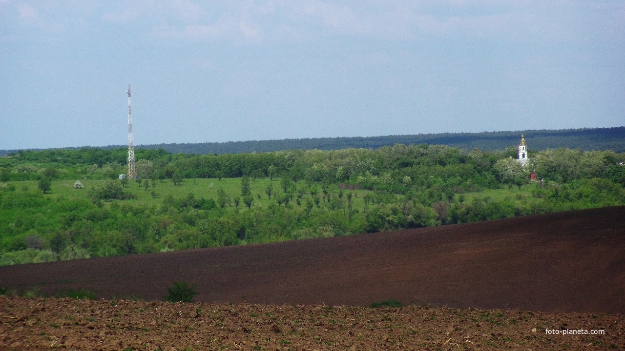 Вид в сторону Чубівського монастиря