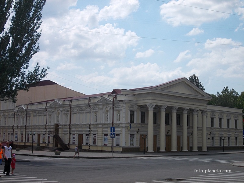 Русский театр