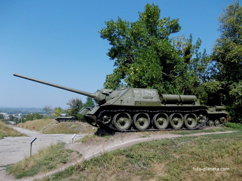 Памятник танку