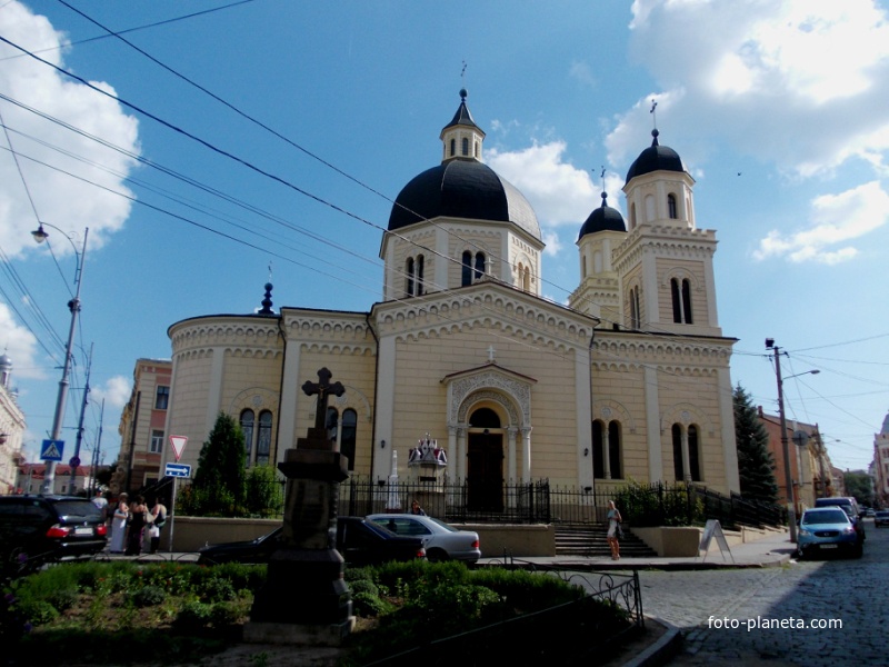 Храм Святой Параскевы Сербской