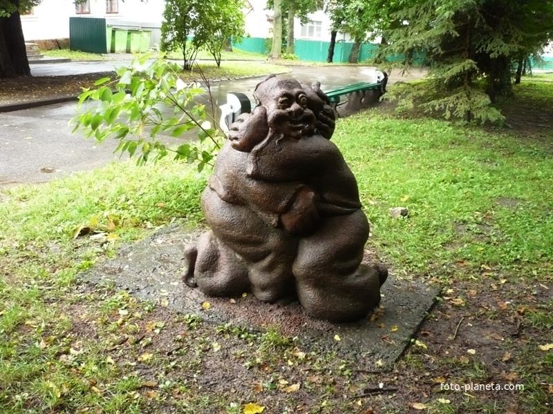 Скульптура в парке Шевченко