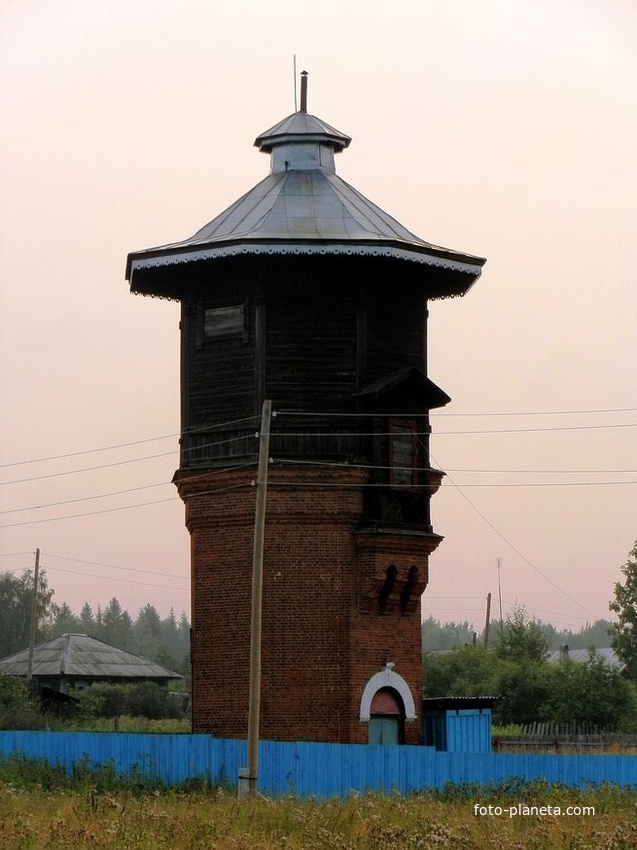 Водонапорная башня на станции Ясашная