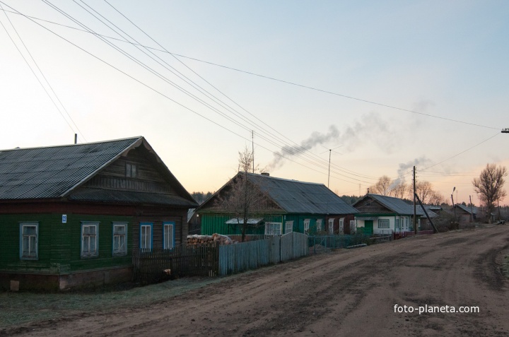 Въезд в Семендяво со стороны деревни Шамановка