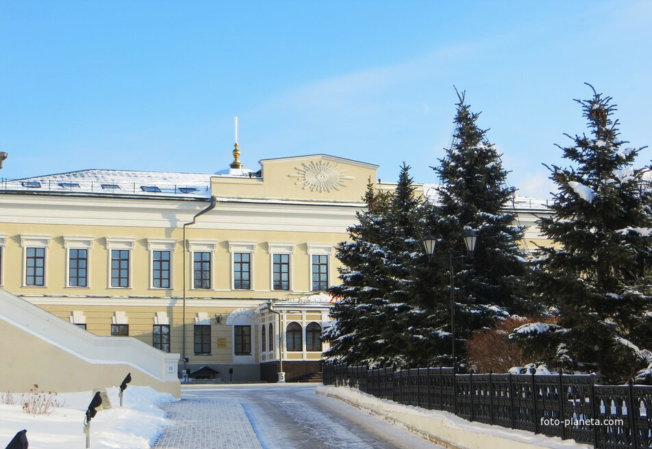 Казанский кремль. Архиерейский дом