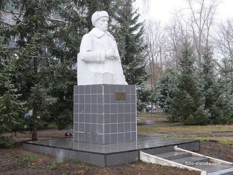 Памятник генерал-майору Панфилову
