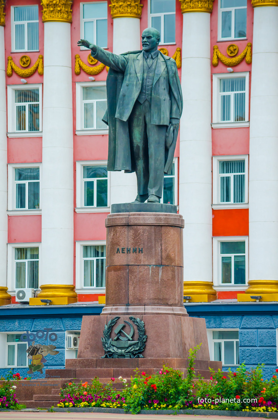 Ленин.