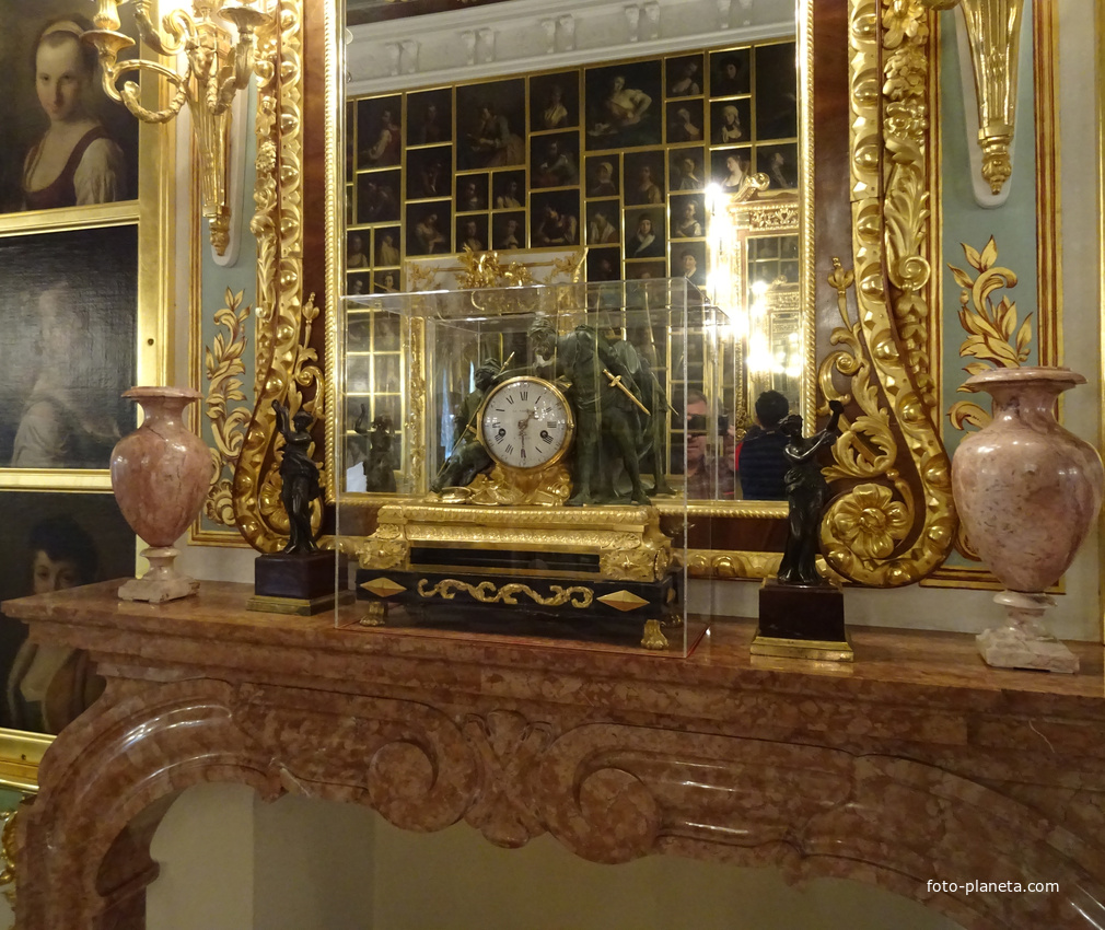 Большой Петергофский дворец