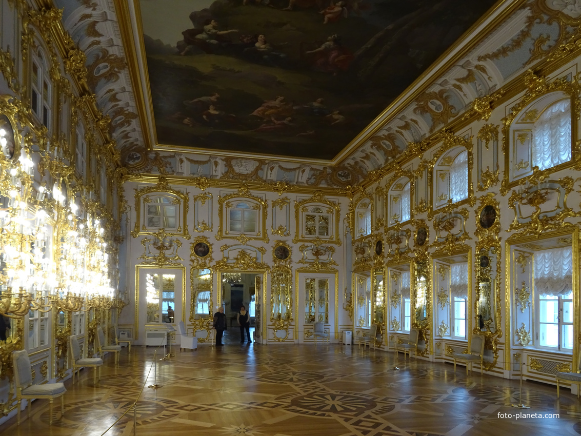 Большой Петергофский дворец