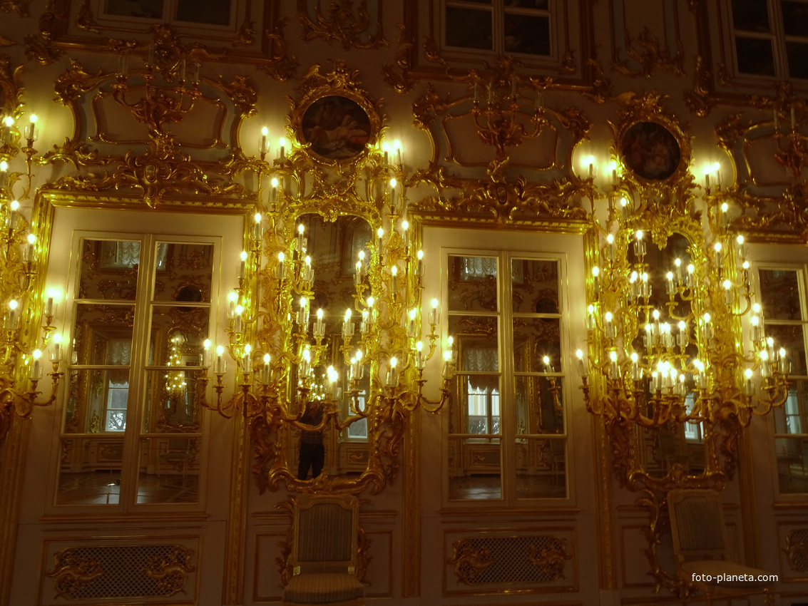 Большой Петергофский дворец