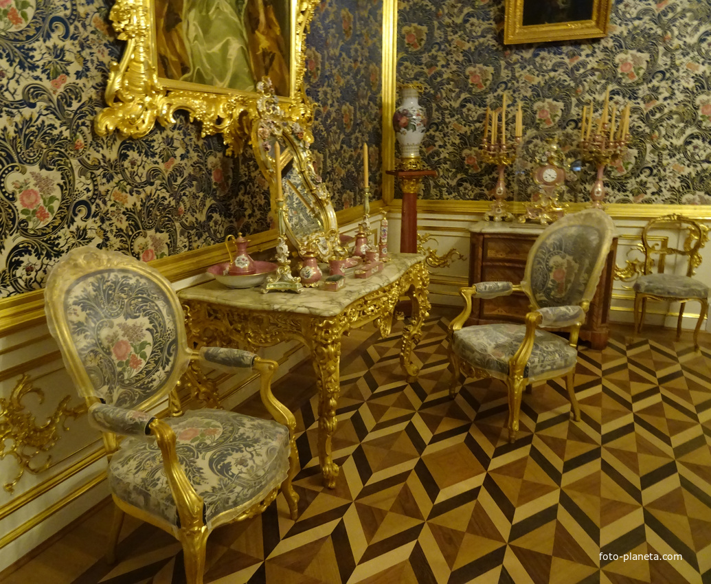 Большой Петергофский дворец