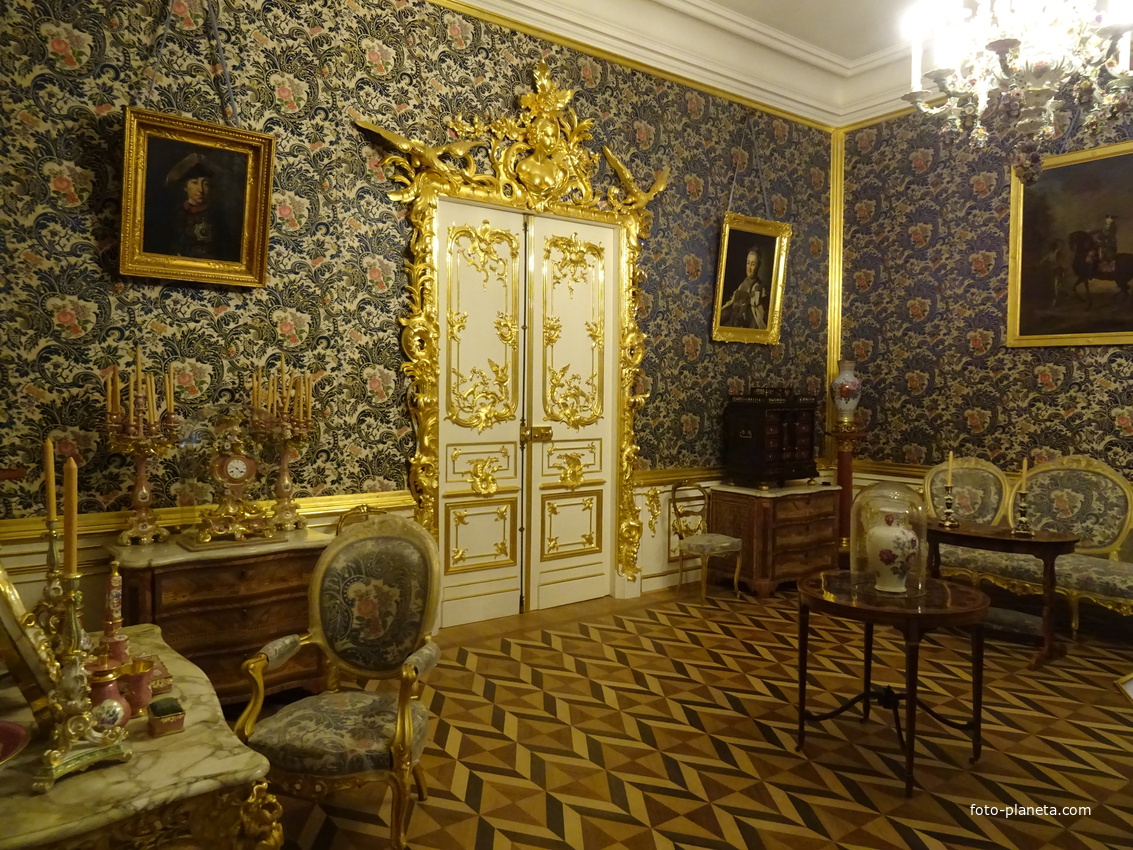 Большой Петергофский дворец