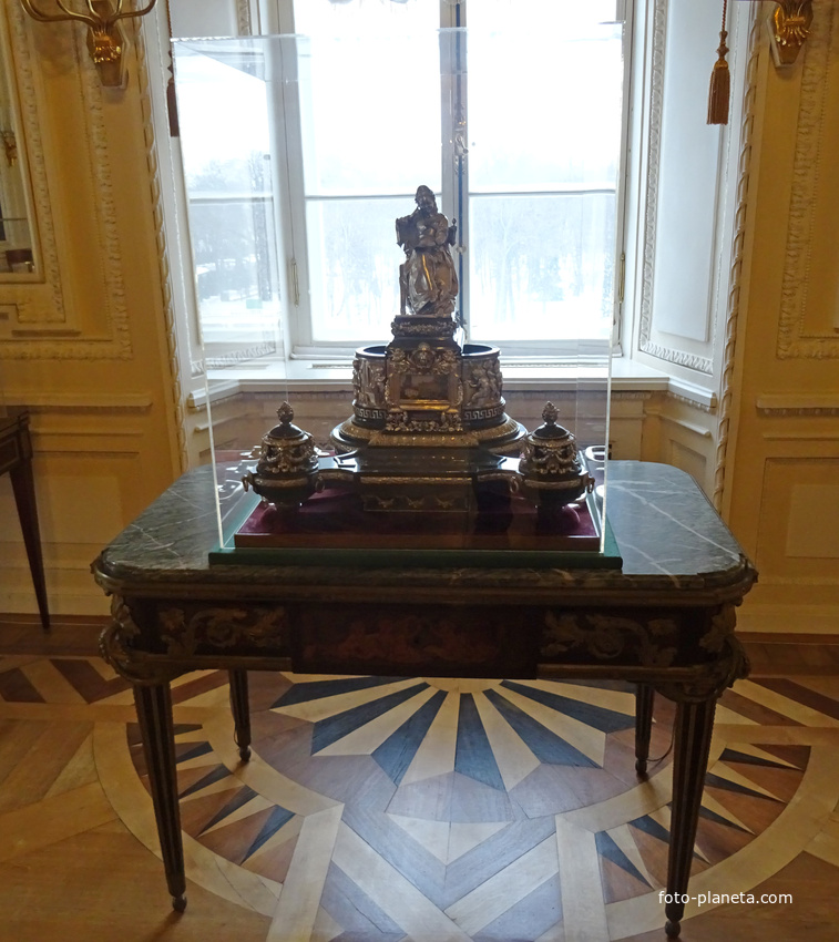 Большой Петергофский дворец