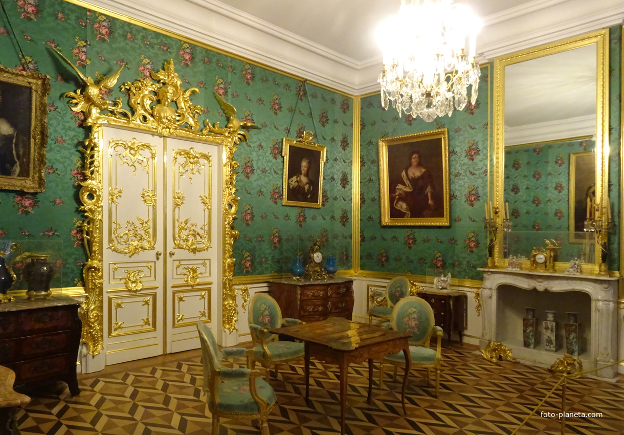 Большой Петергофский дворец