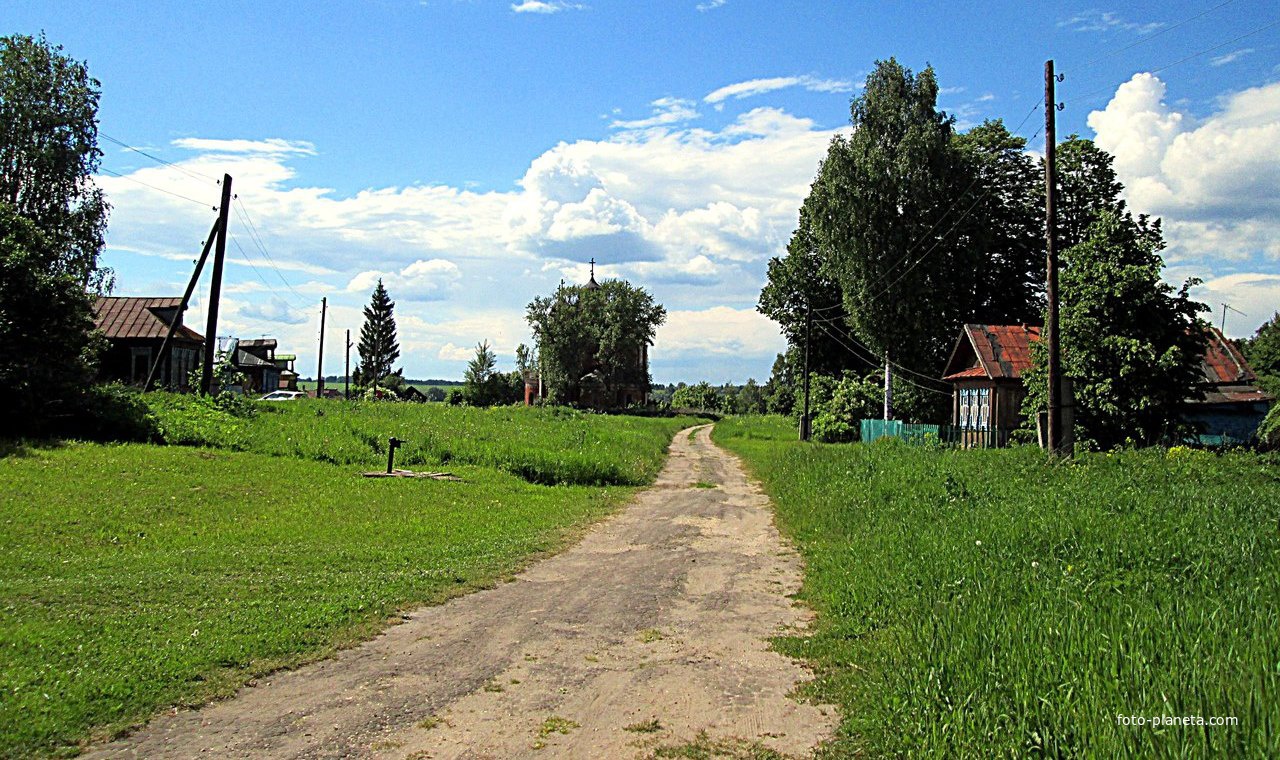 Восточная часть села.