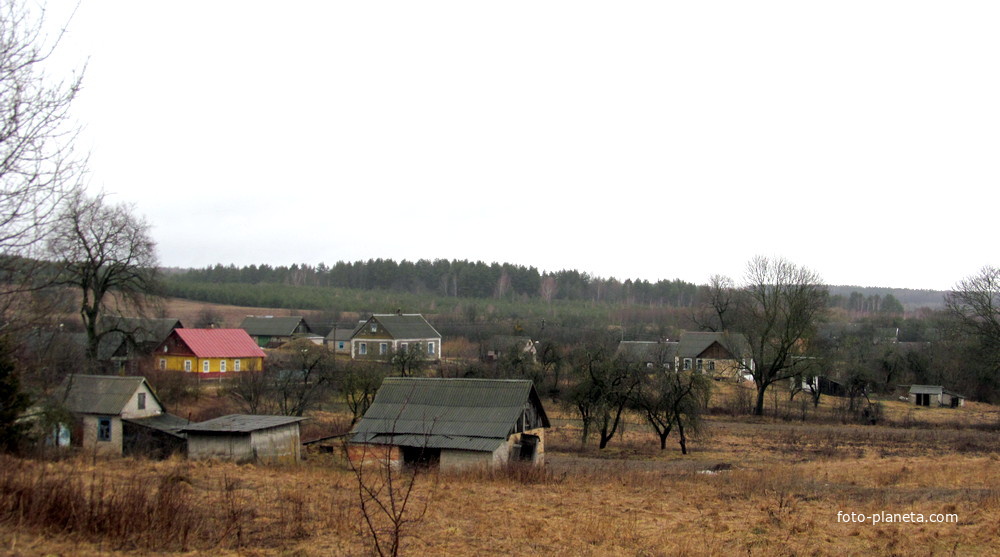 Вид деревни Вишневка с пригорка