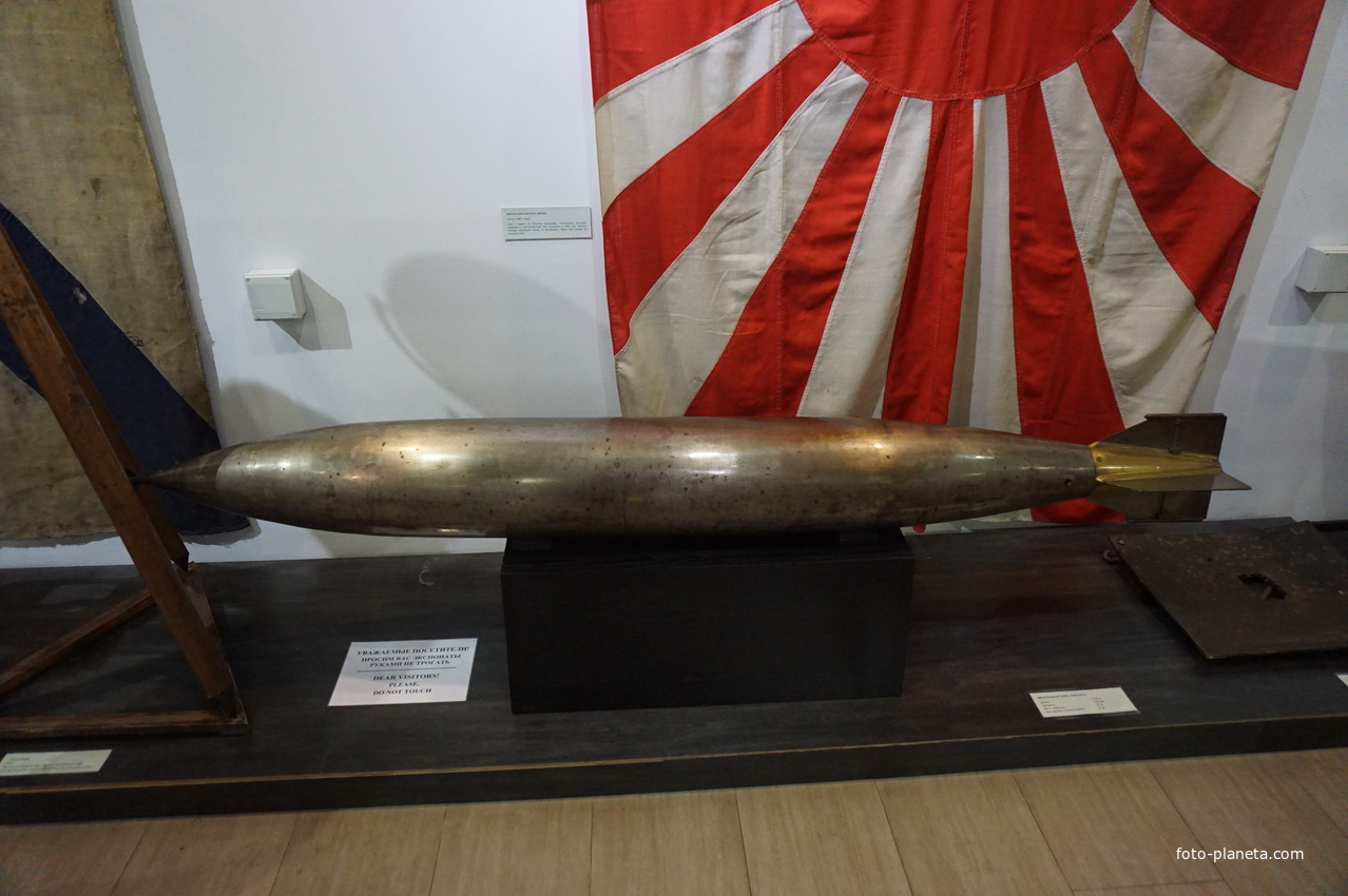 Экспонаты Центрального Военно-Морского музея...