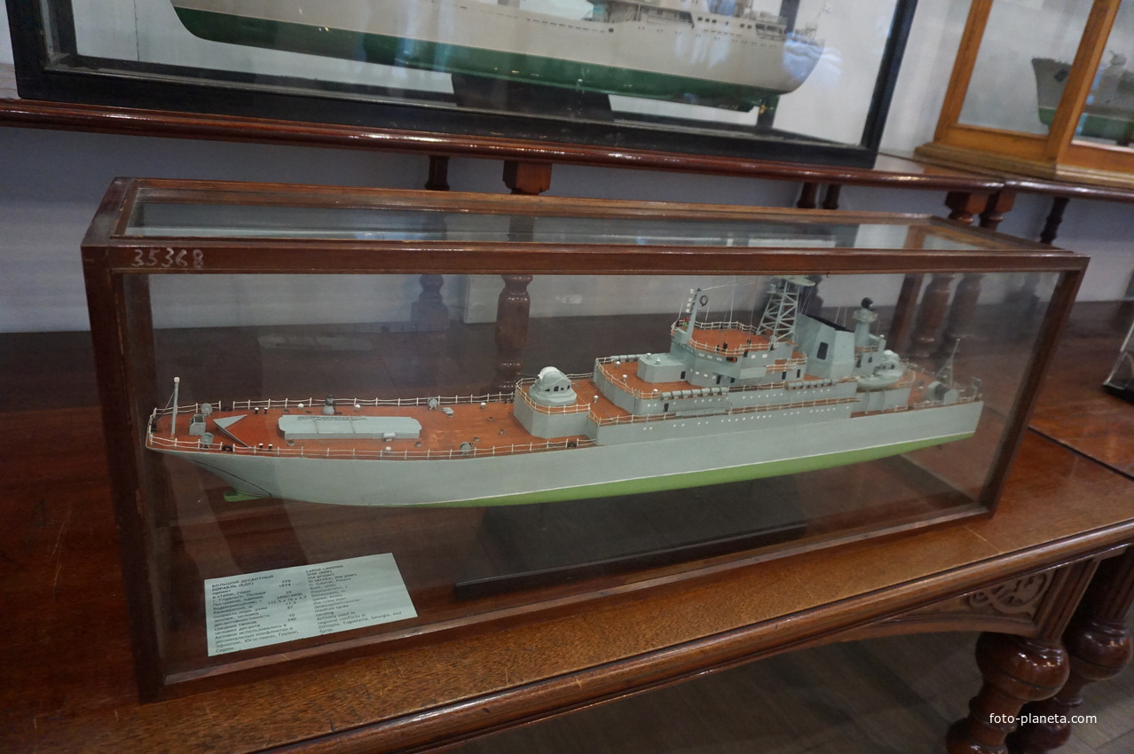 Экспонаты Центрального Военно-Морского музея.